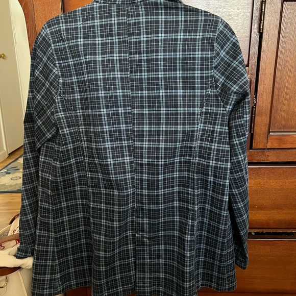 Two button jacket..New - Picture 2 of 3